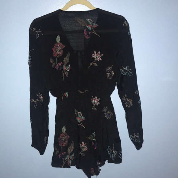 FLORAL ROMPER - Picture 3 of 4